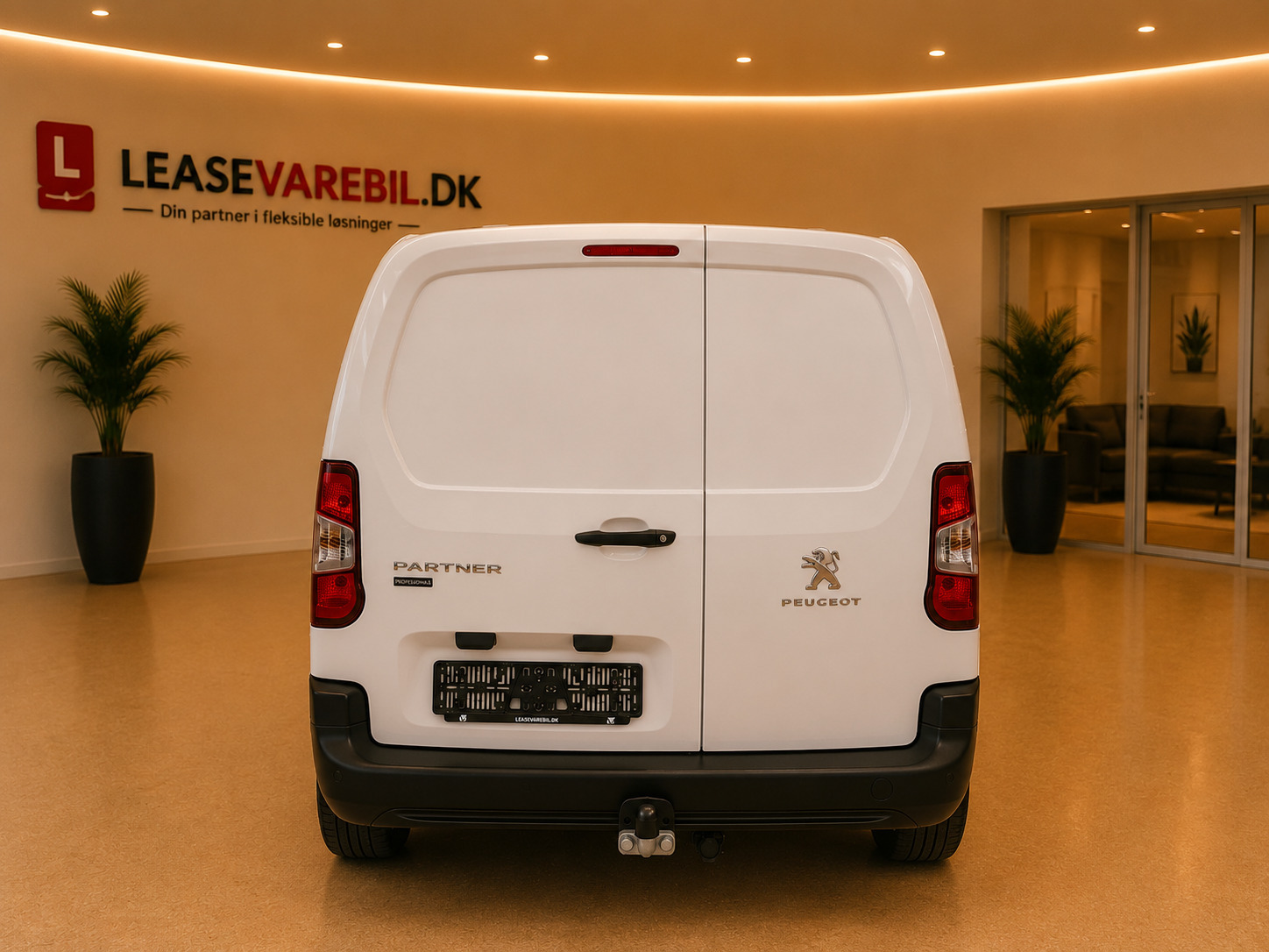 Hvid Peugeot Partner fra 2021