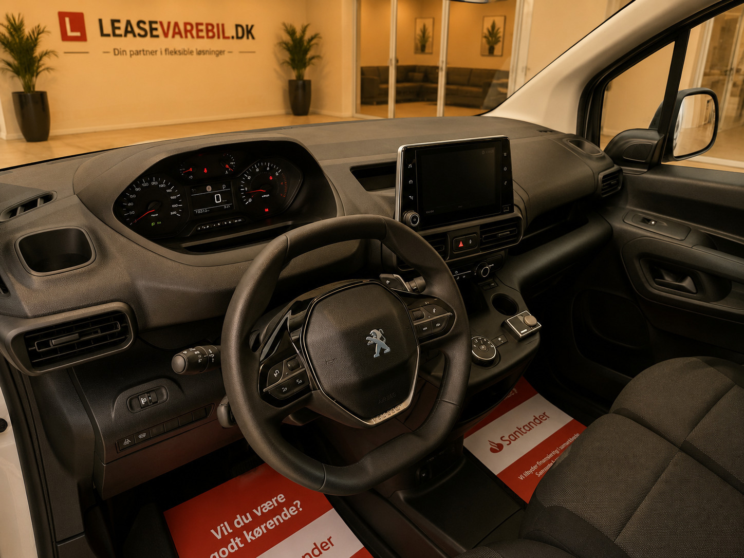 Hvid Peugeot Partner fra 2021