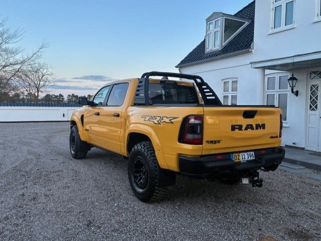 Gul Dodge RAM 1500 fra 2023