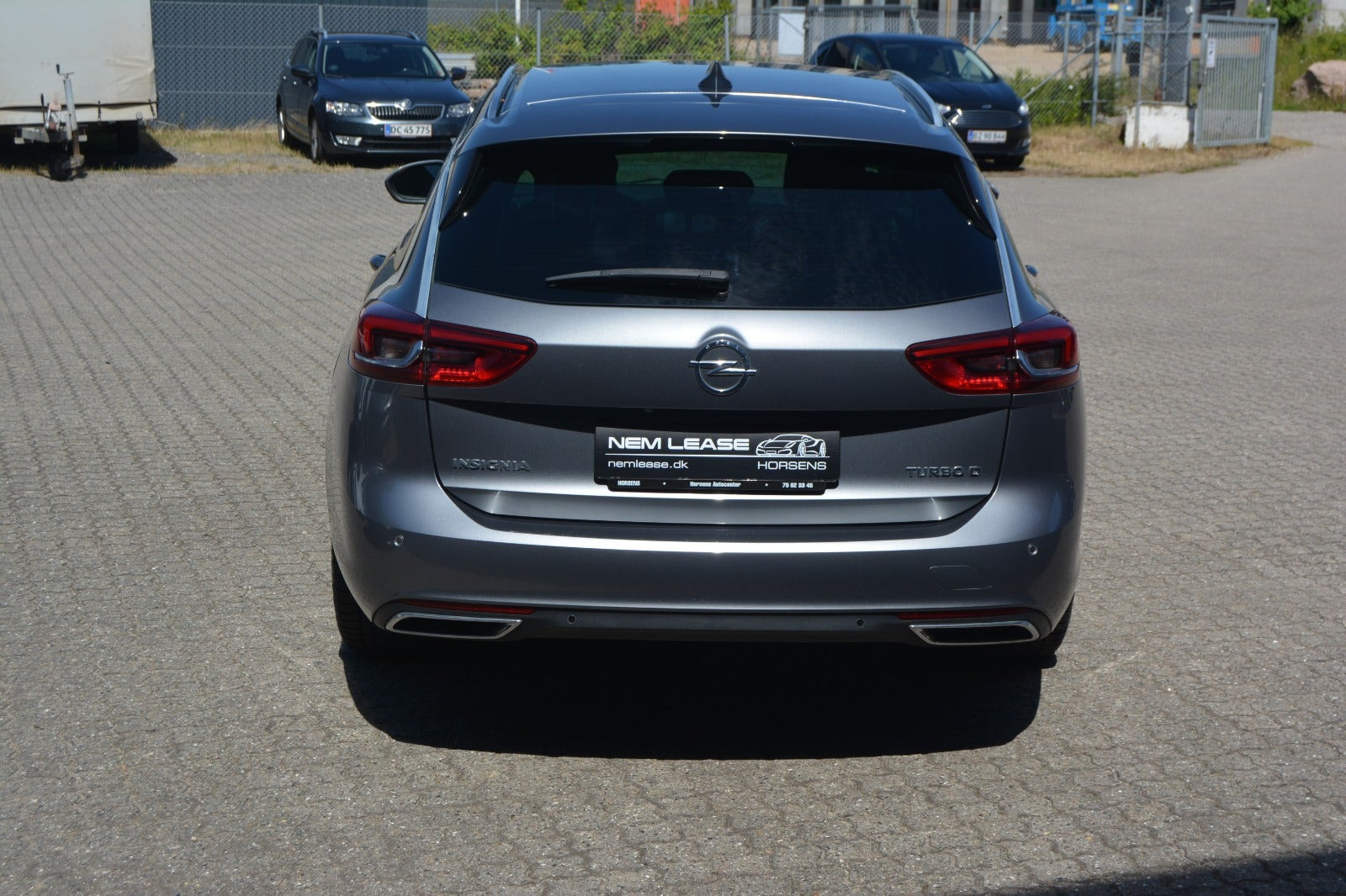 Grå Opel Insignia fra 2018