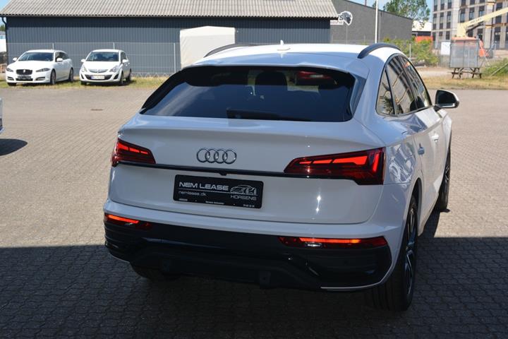 Hvid Audi Q5 fra 2022