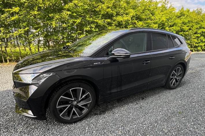Sort Skoda Enyaq fra 2022