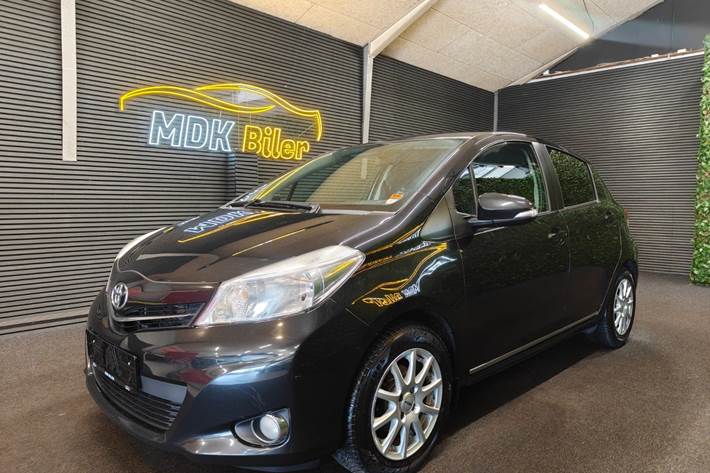 undefined Toyota Yaris fra 2011