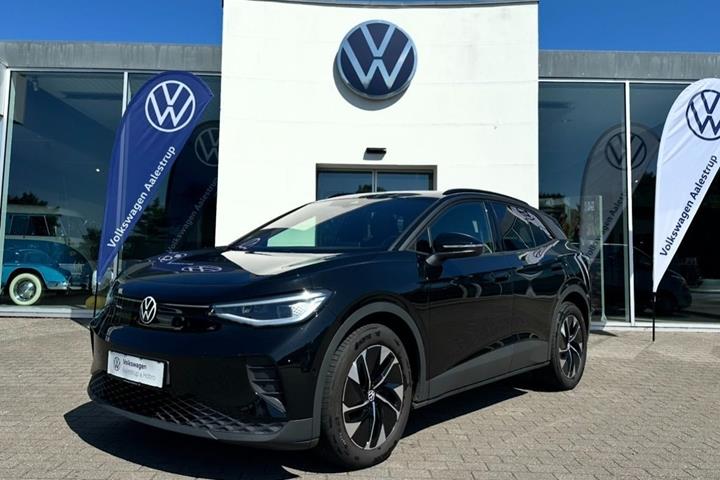 Sort VW ID.4 fra 2024 set udefra