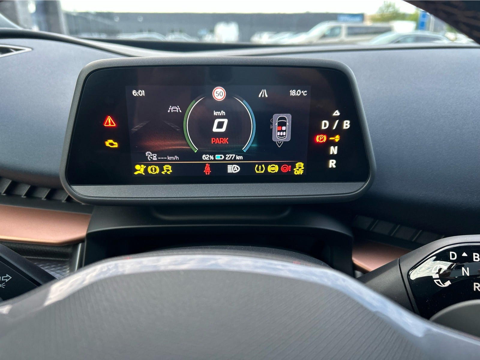 Beige Cupra Tavascan fra 2024