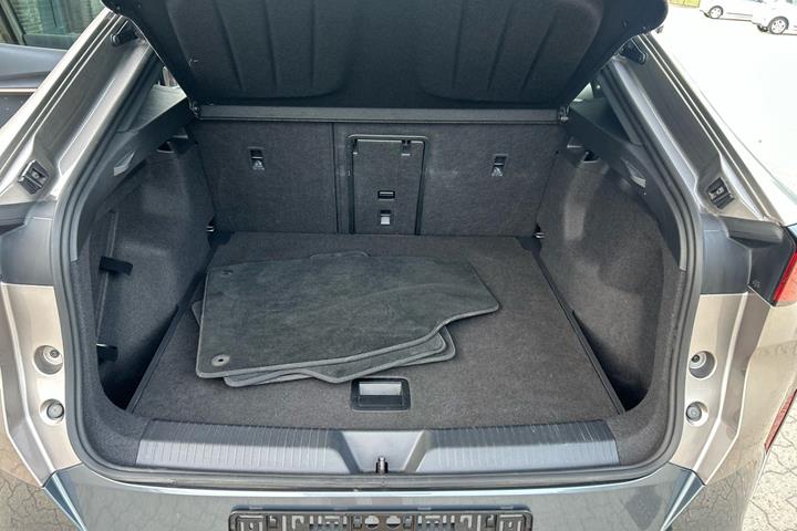 Beige Cupra Tavascan fra 2024