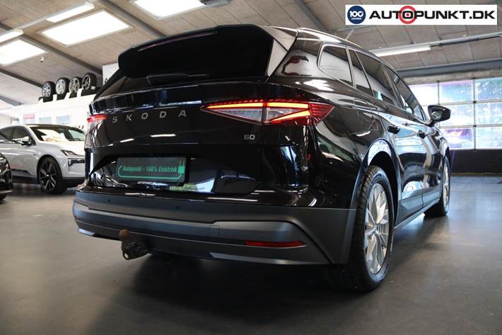 Sort Skoda Enyaq fra 2024