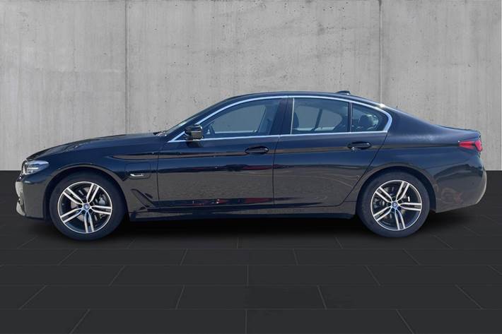 undefined BMW 530e fra 2022
