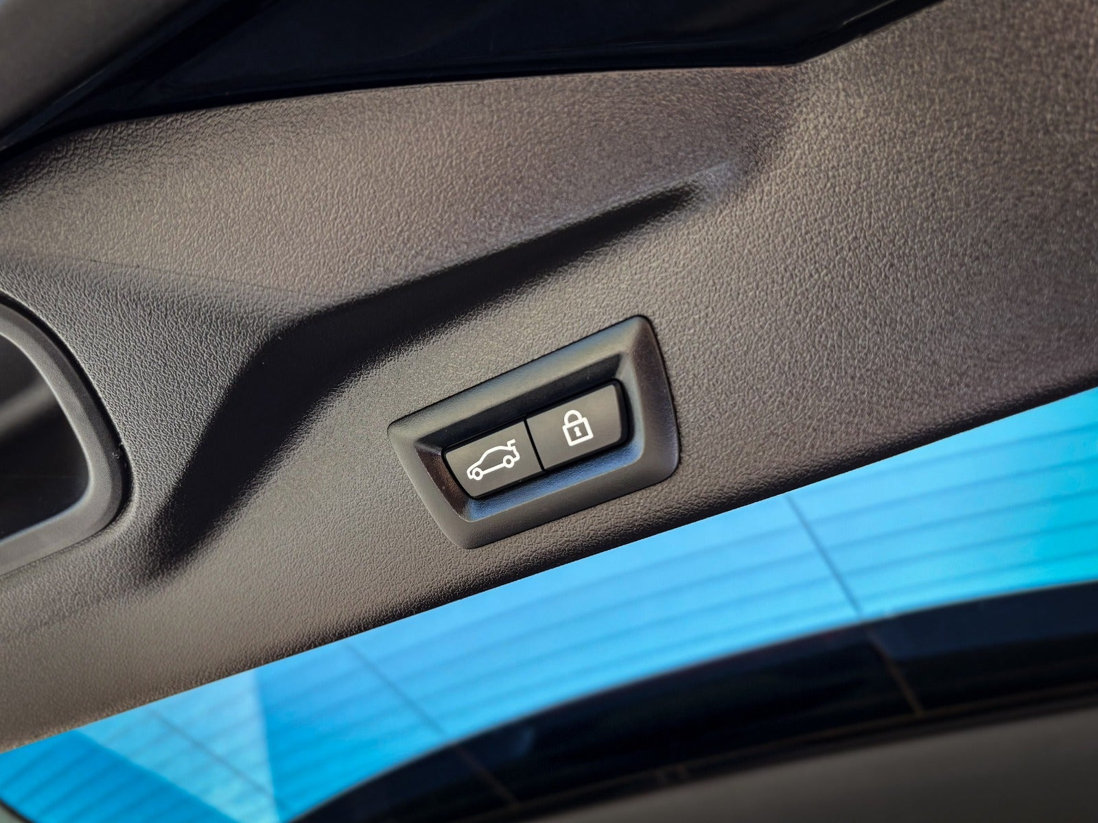 Sort BMW X5 fra 2023