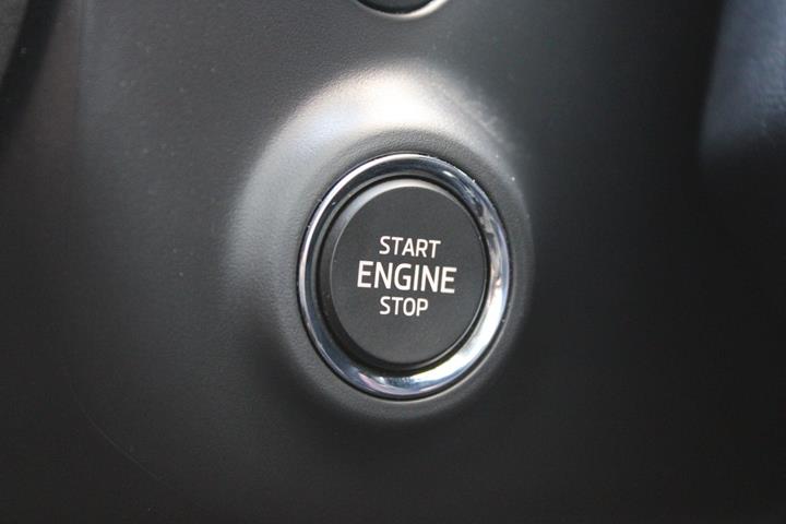 Blå Skoda Enyaq fra 2022