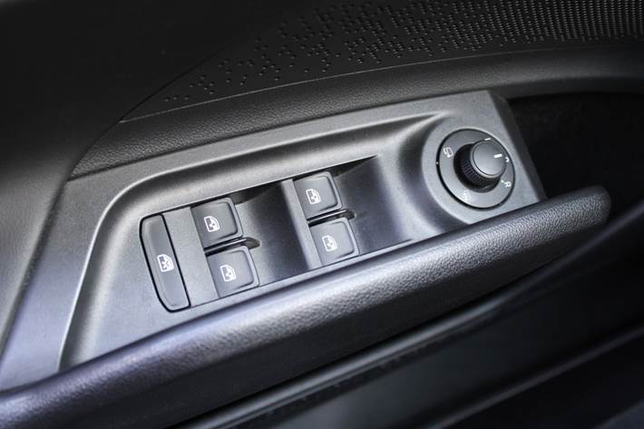 Blå Skoda Enyaq fra 2022