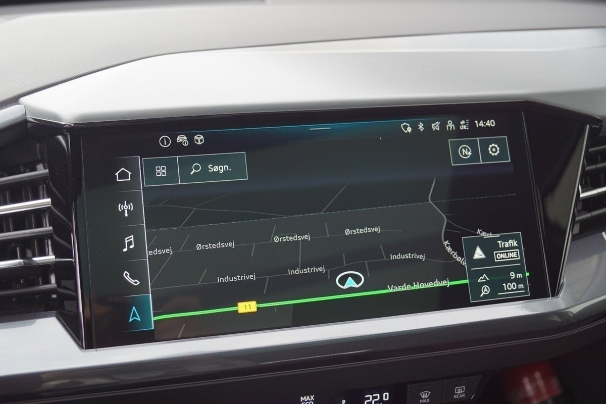 Grå Audi Q4 e-tron fra 2024