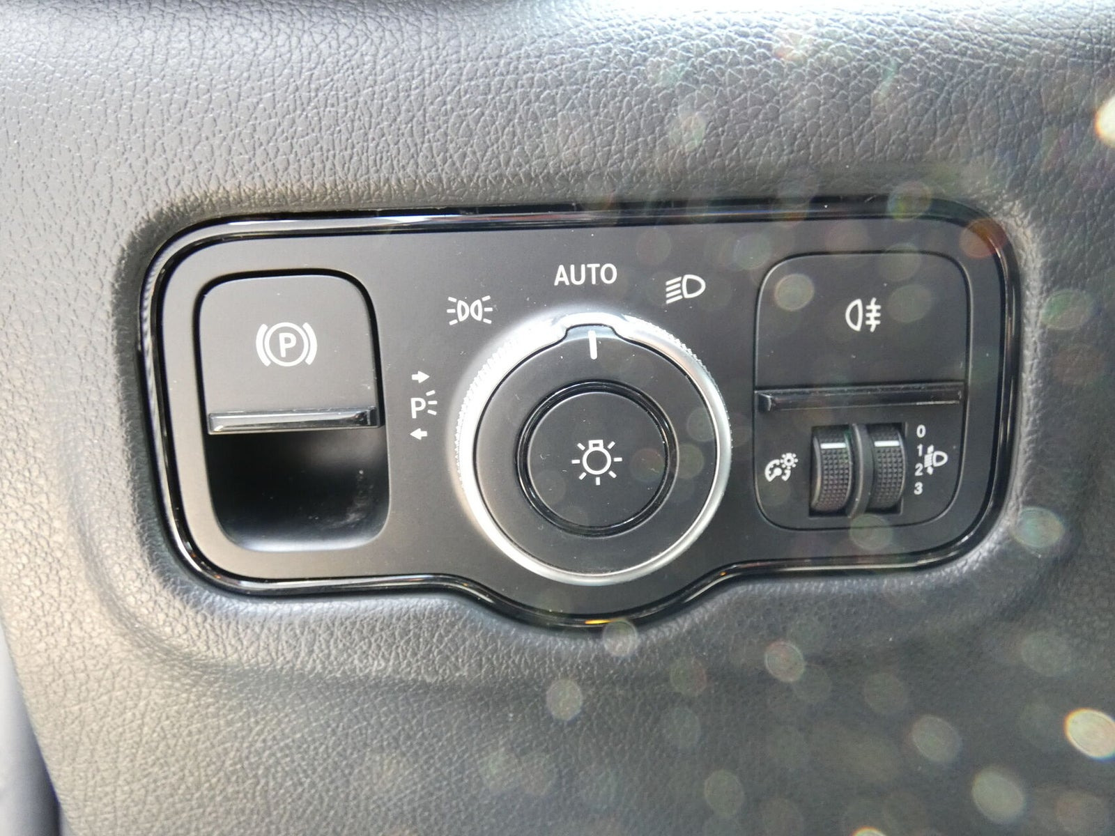 Hvid Mercedes Vito 114 fra 2025
