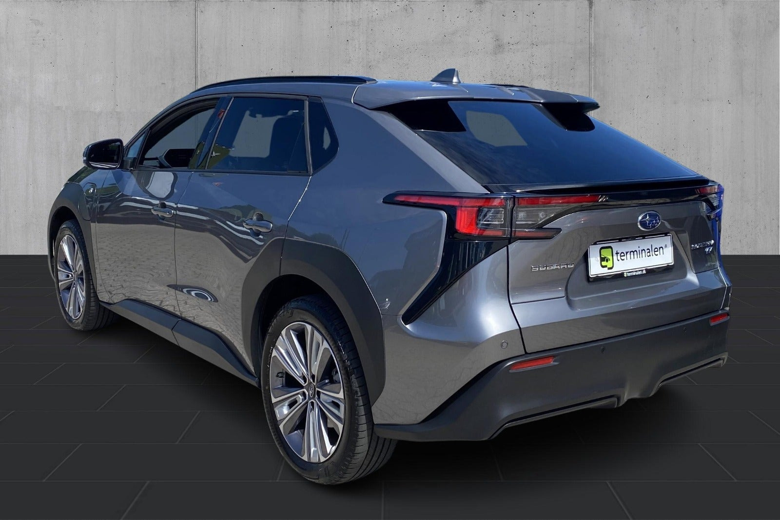 Grå Subaru Solterra fra 2024