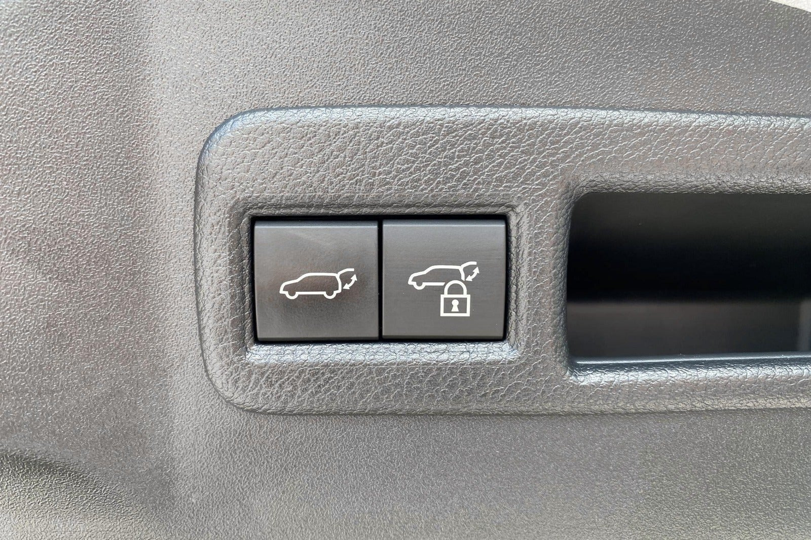 Grå Subaru Solterra fra 2024