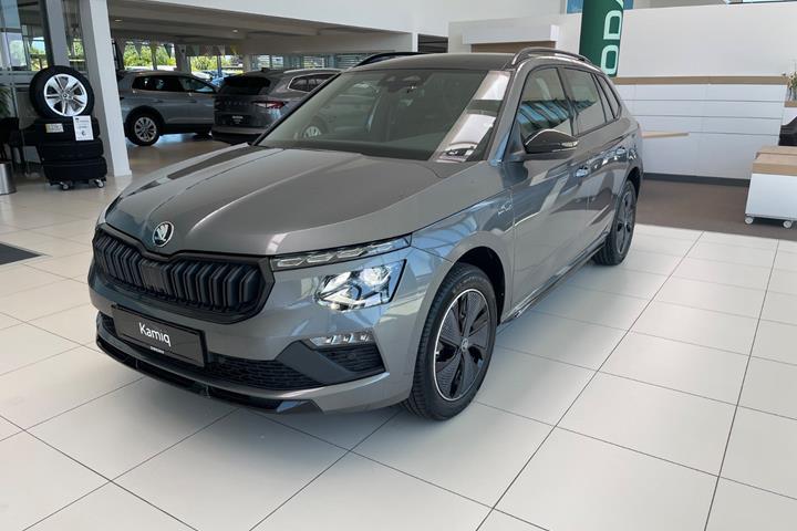 Grå Skoda Kamiq fra 2027 set udefra