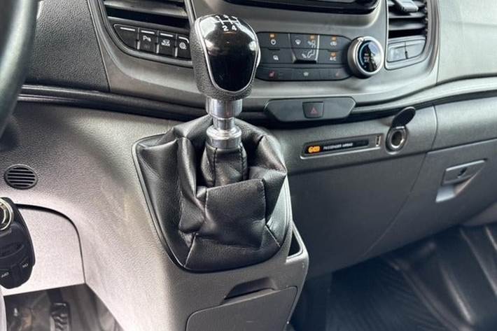 Hvid Ford Transit Custom 300 L2 fra 2021