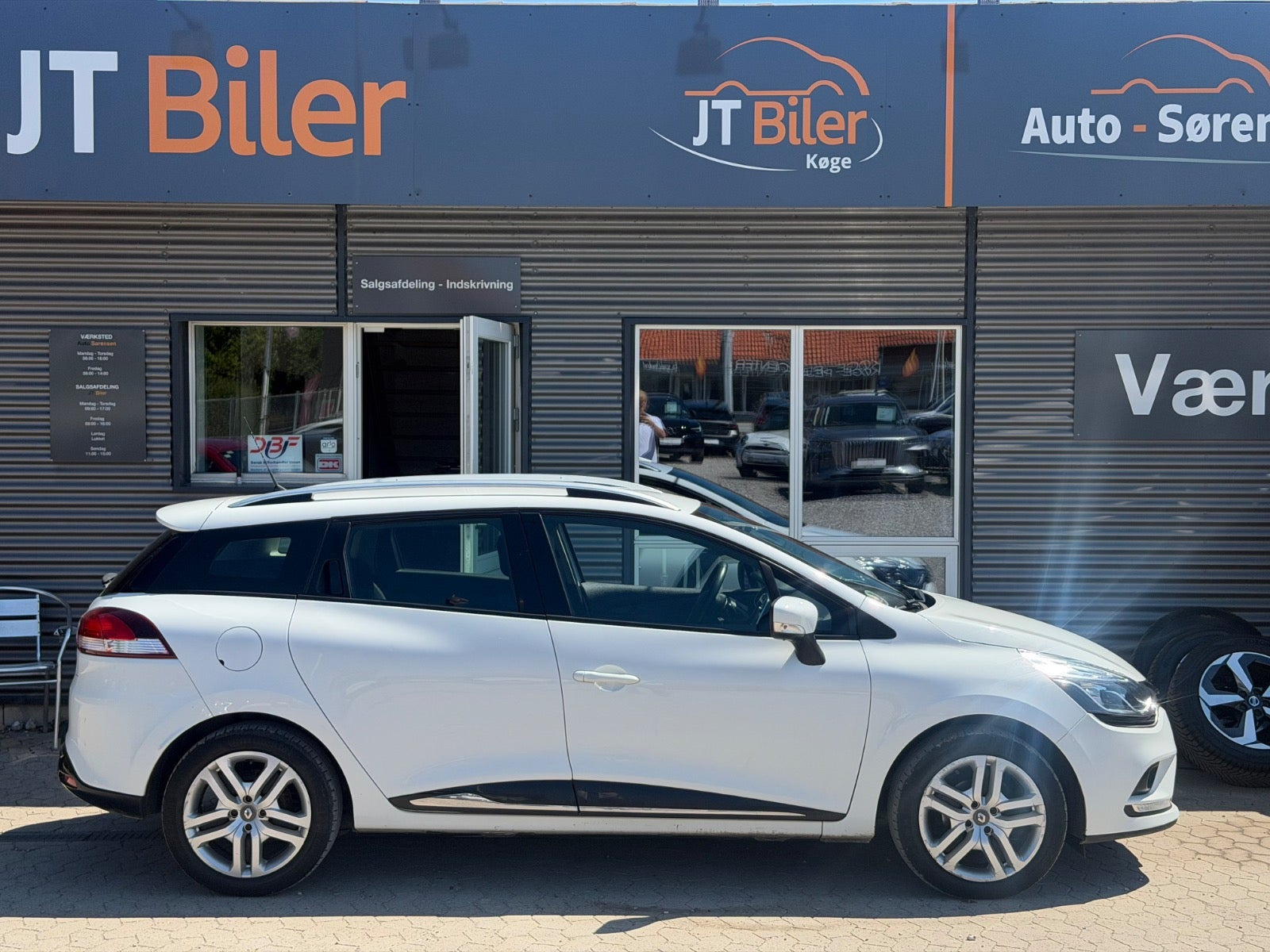 Hvid Renault Clio IV fra 2018
