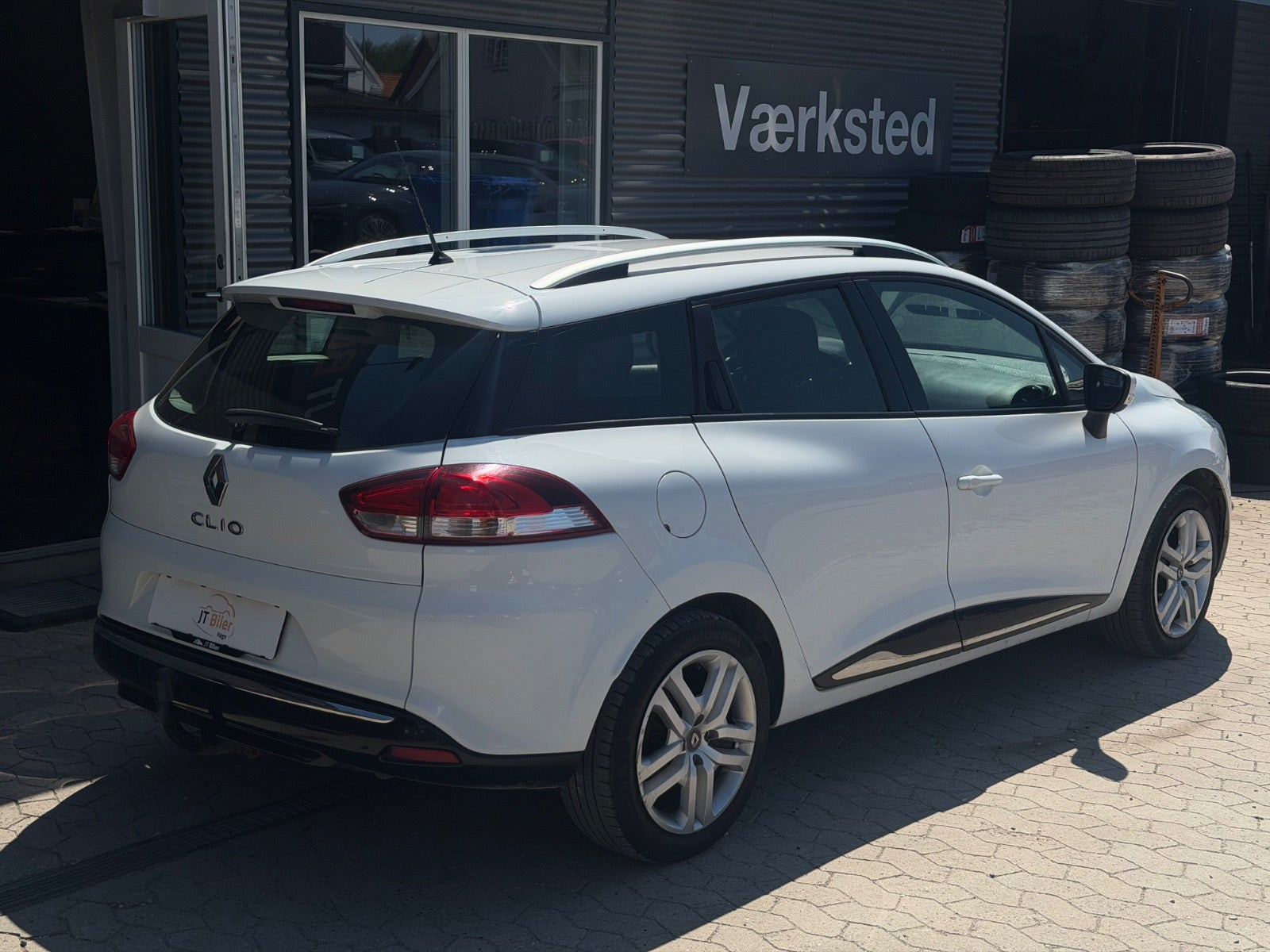 Hvid Renault Clio IV fra 2018