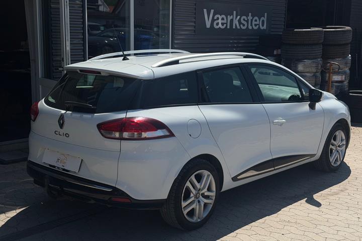 Hvid Renault Clio IV fra 2018