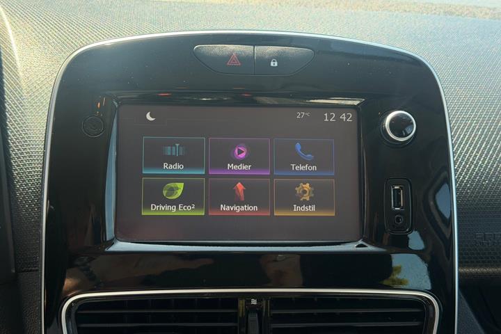 Hvid Renault Clio IV fra 2018