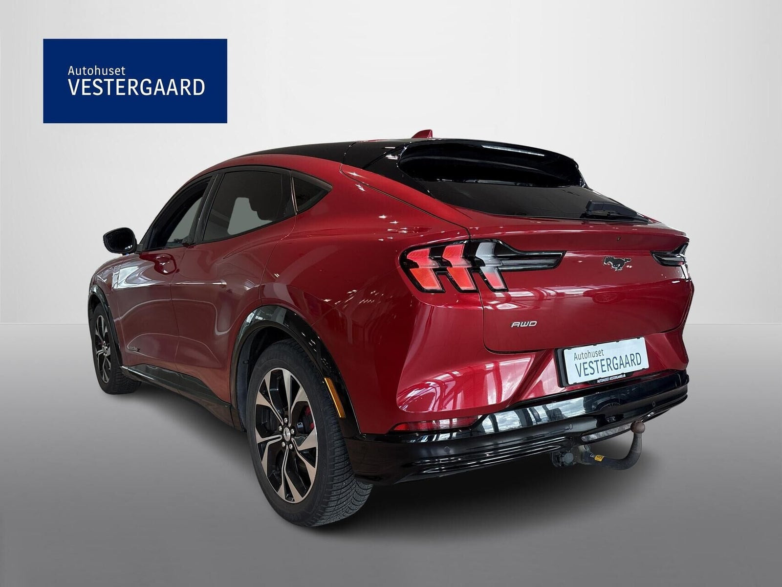 Rød Ford Mustang Mach-E fra 2021