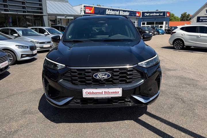Sort Ford Kuga fra 2024