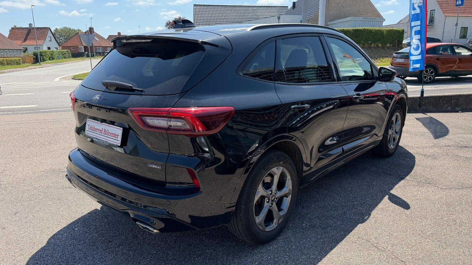 Sort Ford Kuga fra 2024