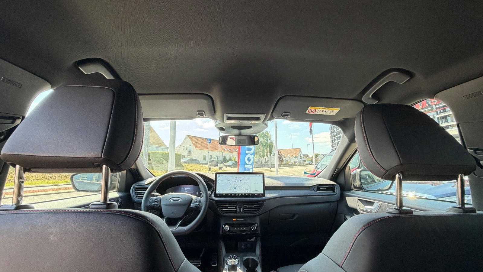 Sort Ford Kuga fra 2024