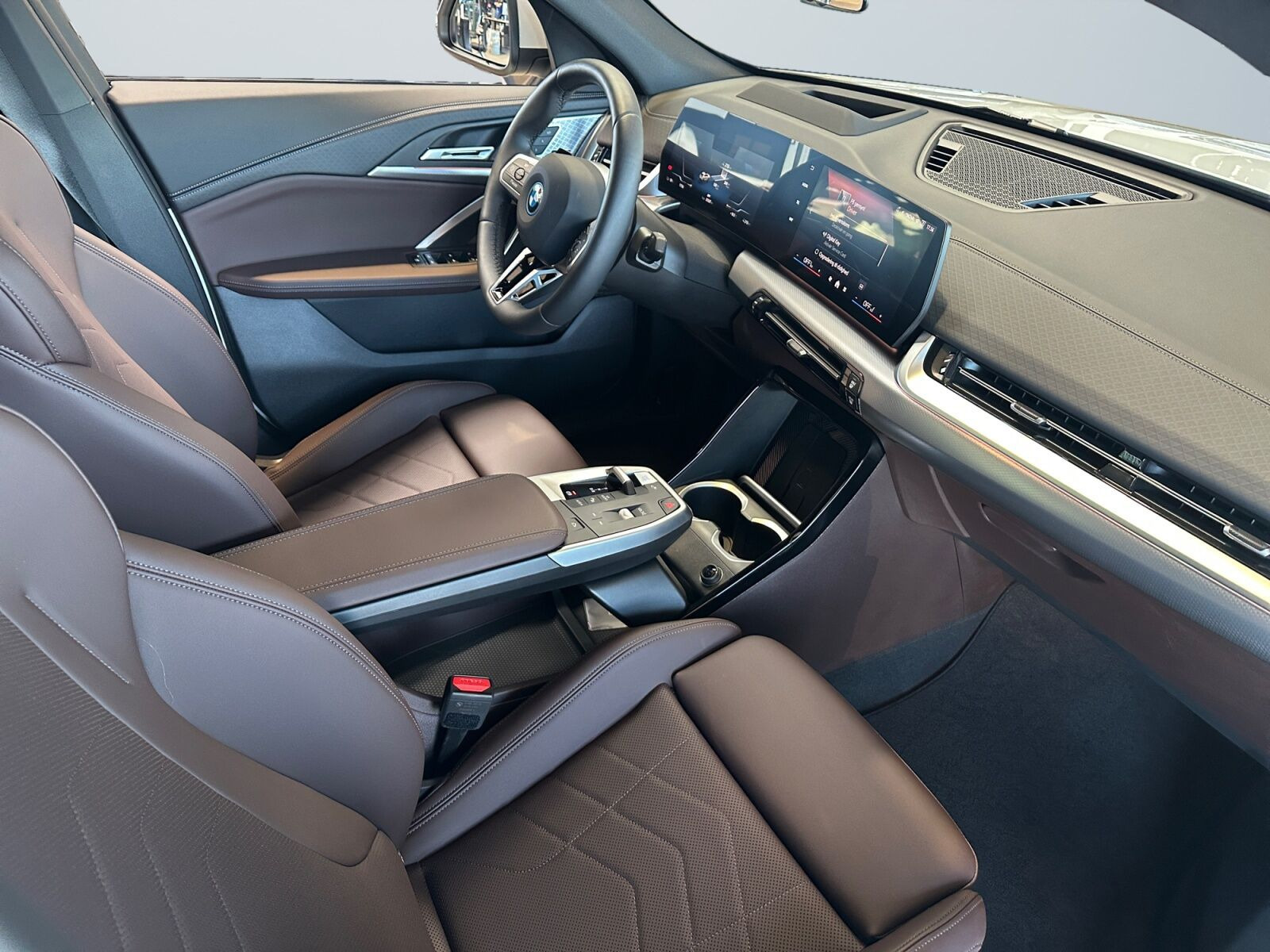 Hvid BMW iX2 fra 2025
