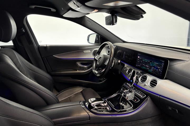 Hvid Mercedes E220 d fra 2017