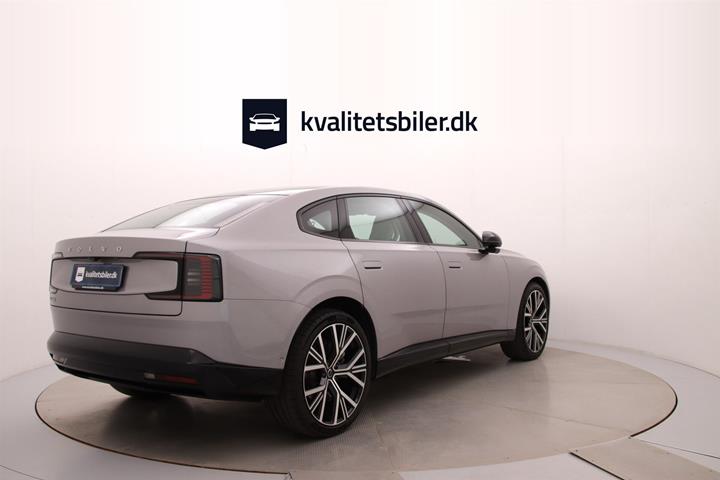 Sølv Volvo ES90 fra 2025