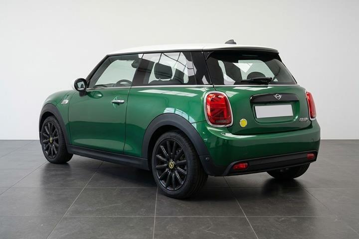 Grøn Mini Cooper fra 2023