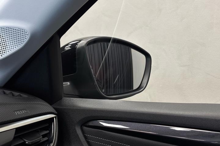 Sort Opel Corsa fra 2020