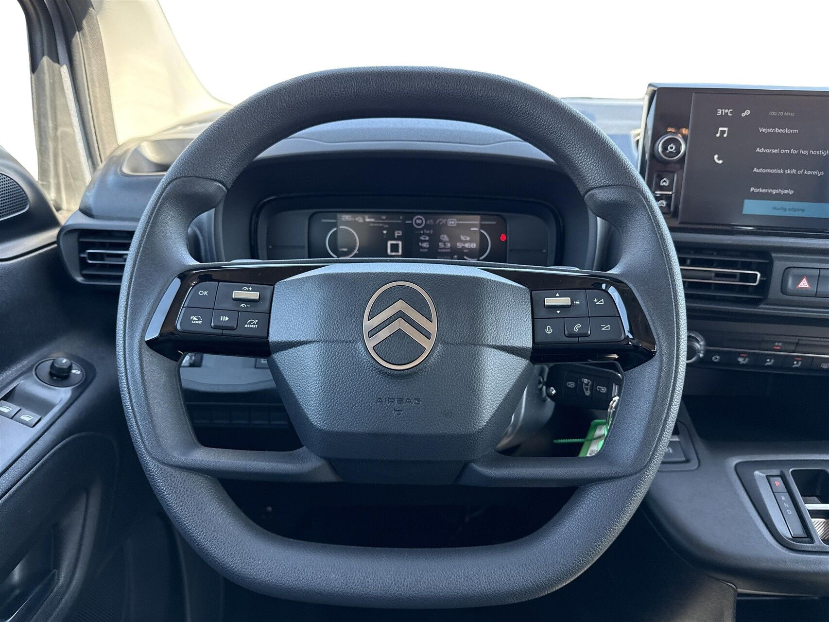 Grå Citroën ë-Berlingo fra 2025