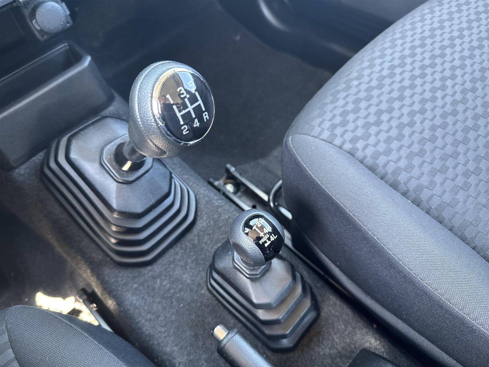 Sort Suzuki Jimny fra 2023