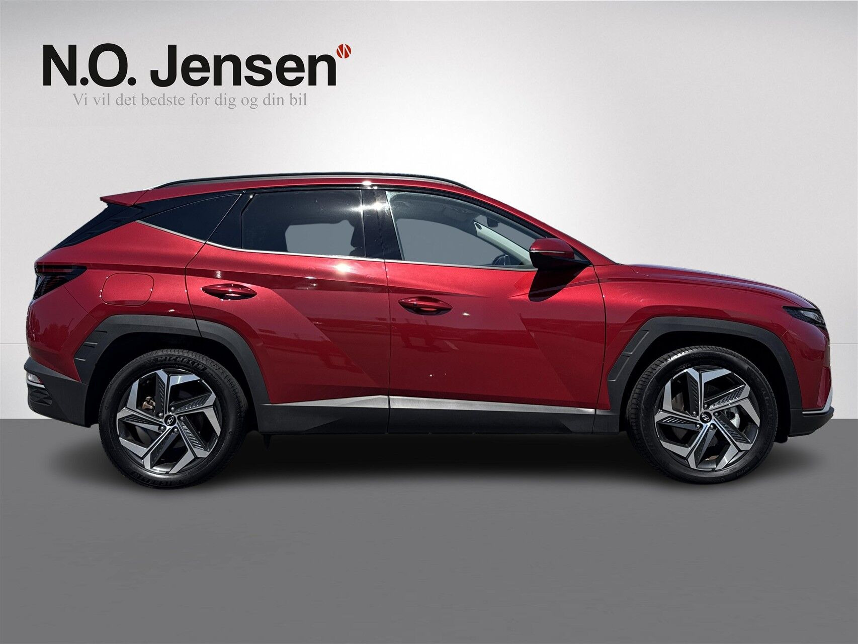 Rød Hyundai Tucson fra 2023
