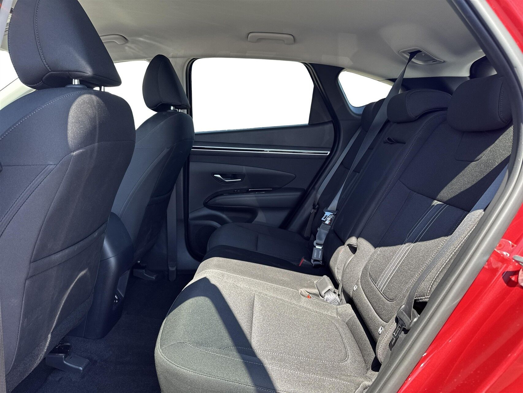 Rød Hyundai Tucson fra 2023