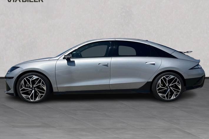 Sølv Hyundai Ioniq 6 fra 2022