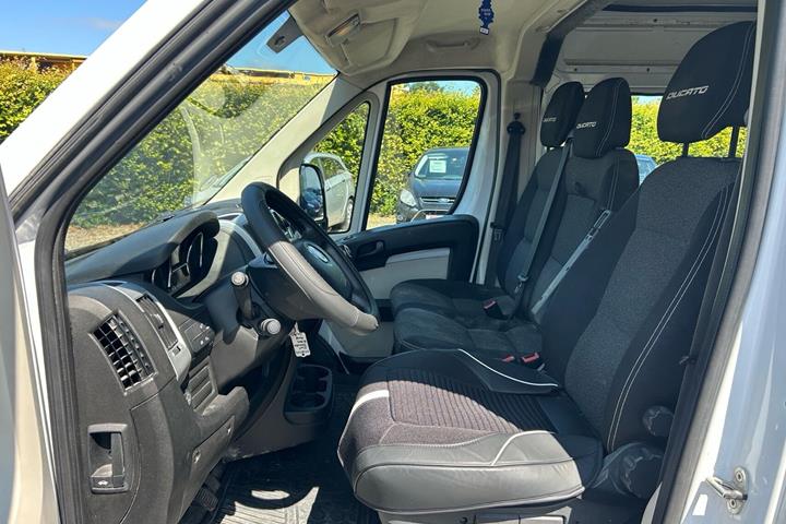 Hvid Fiat Ducato fra 2017