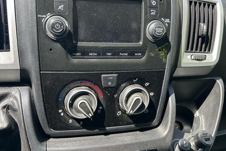 Hvid Fiat Ducato fra 2017
