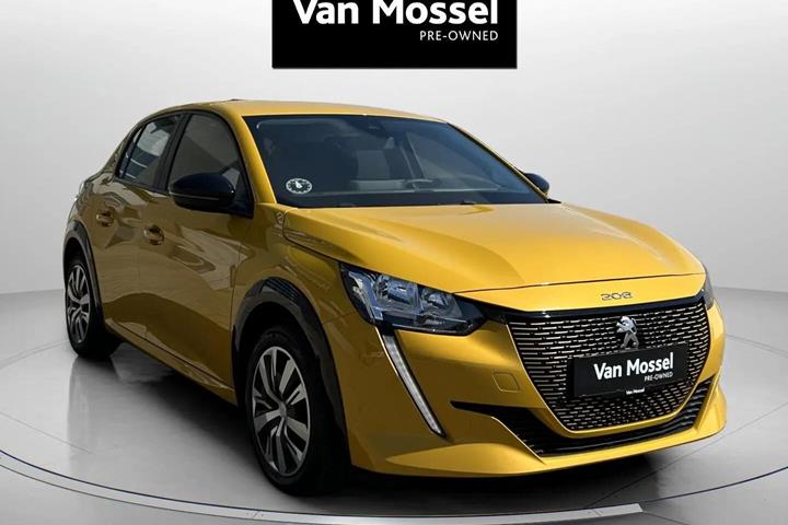 Gul Peugeot e-208 fra 2022