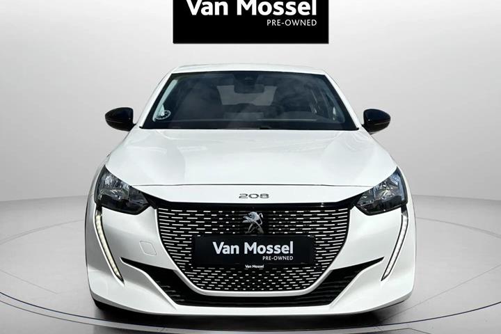Hvid Peugeot e-208 fra 2022
