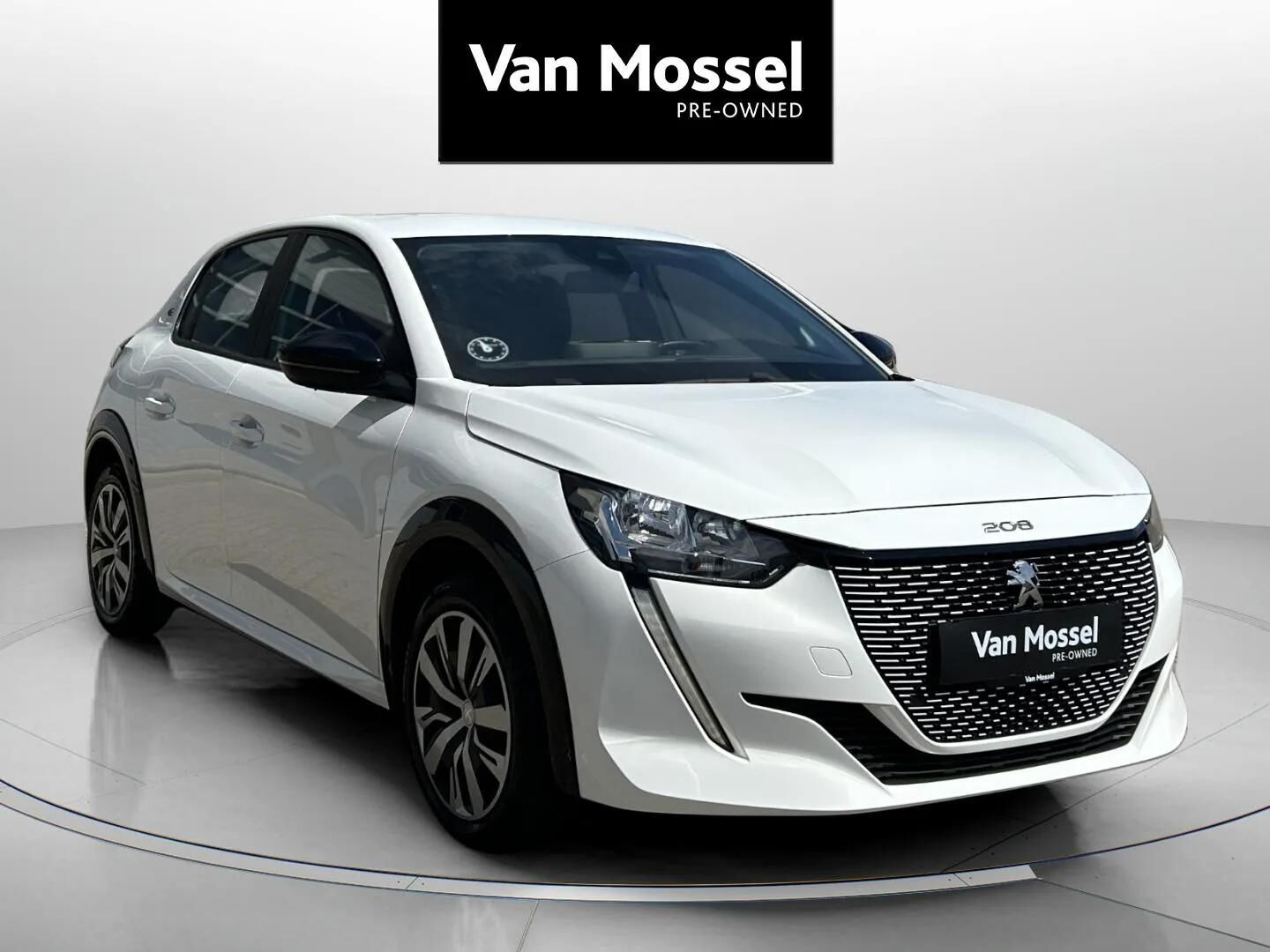 Hvid Peugeot e-208 fra 2022