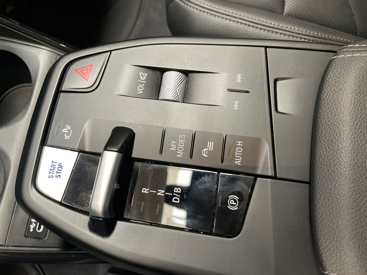 Sort BMW iX1 fra 2023