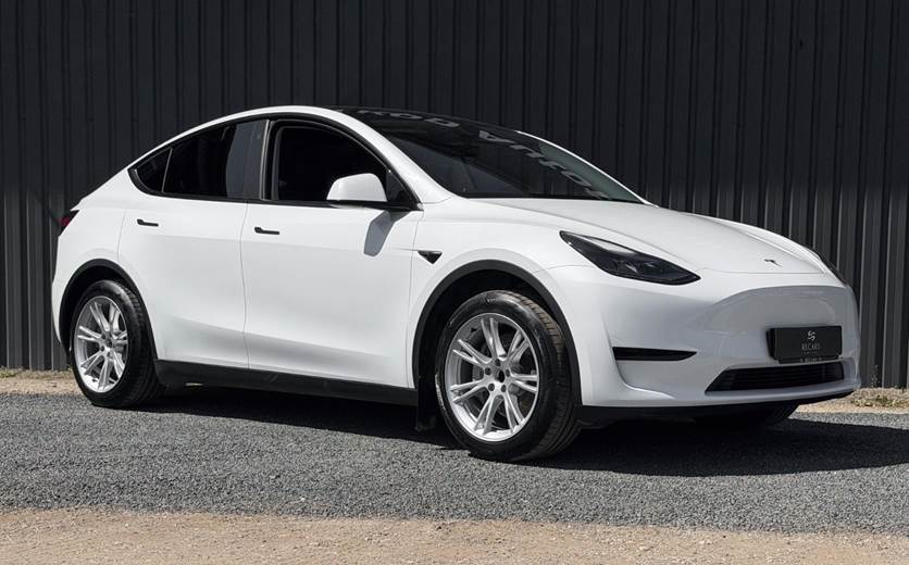 Tesla Model Y RWD
