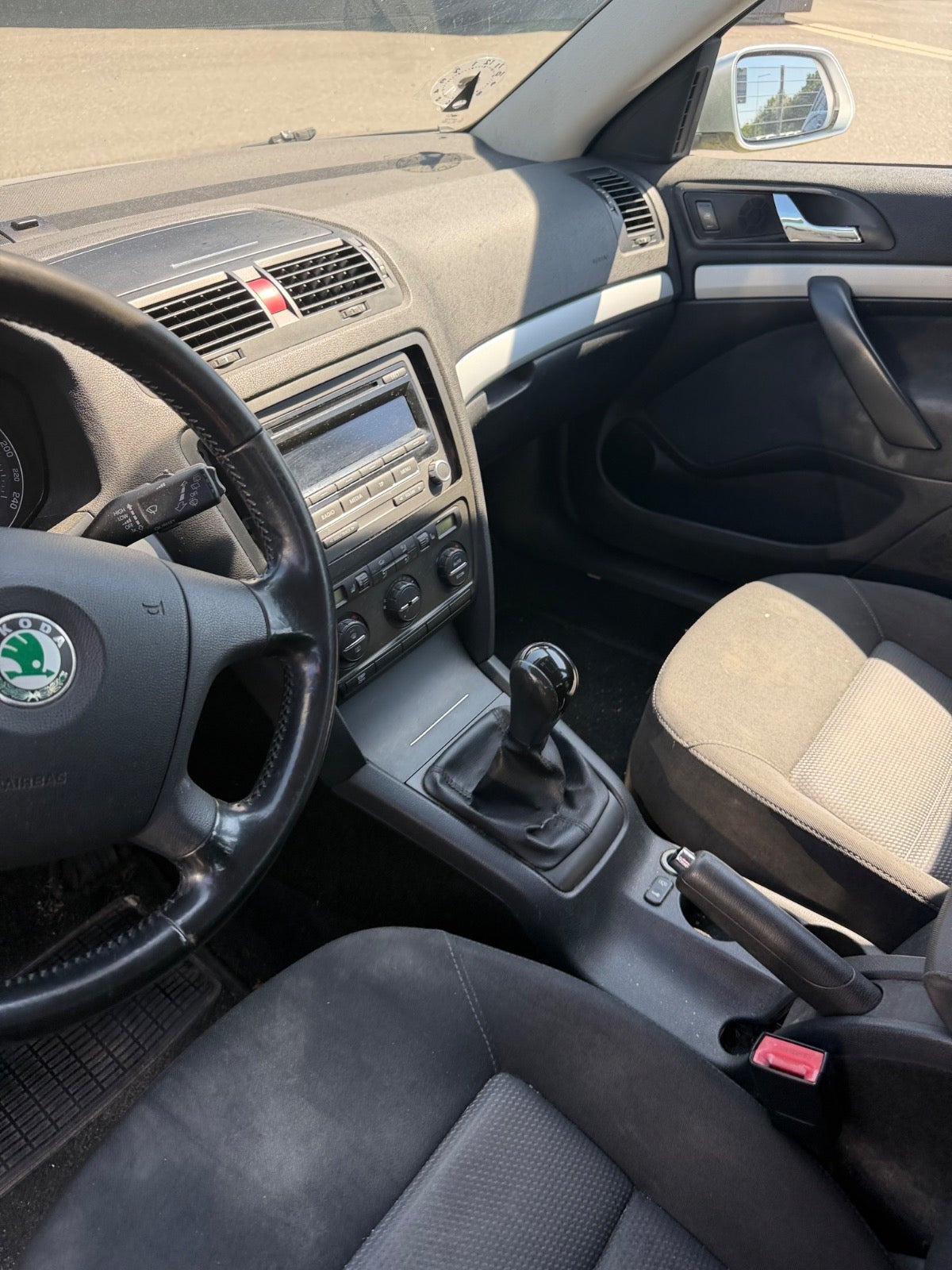 Blå Hyundai Sonata fra 2009