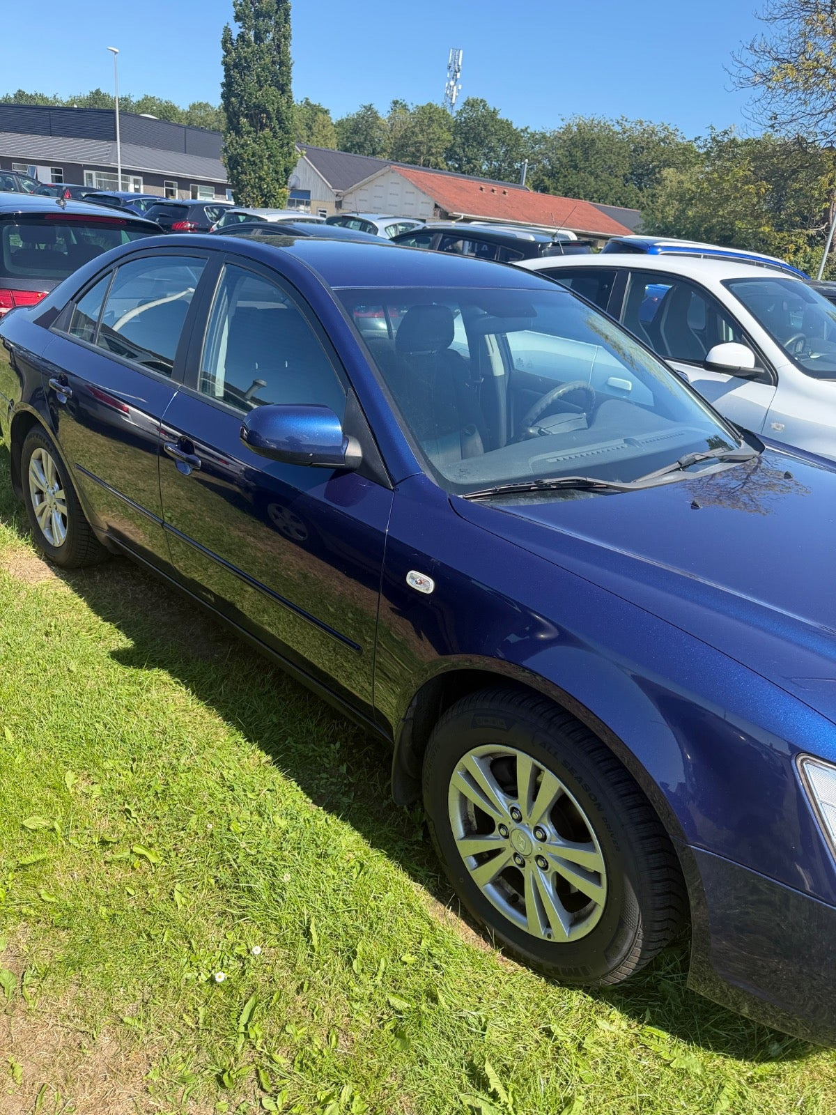 Blå Hyundai Sonata fra 2009