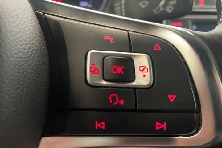 Hvid VW Polo fra 2016