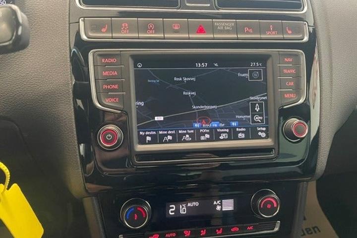 Hvid VW Polo fra 2016